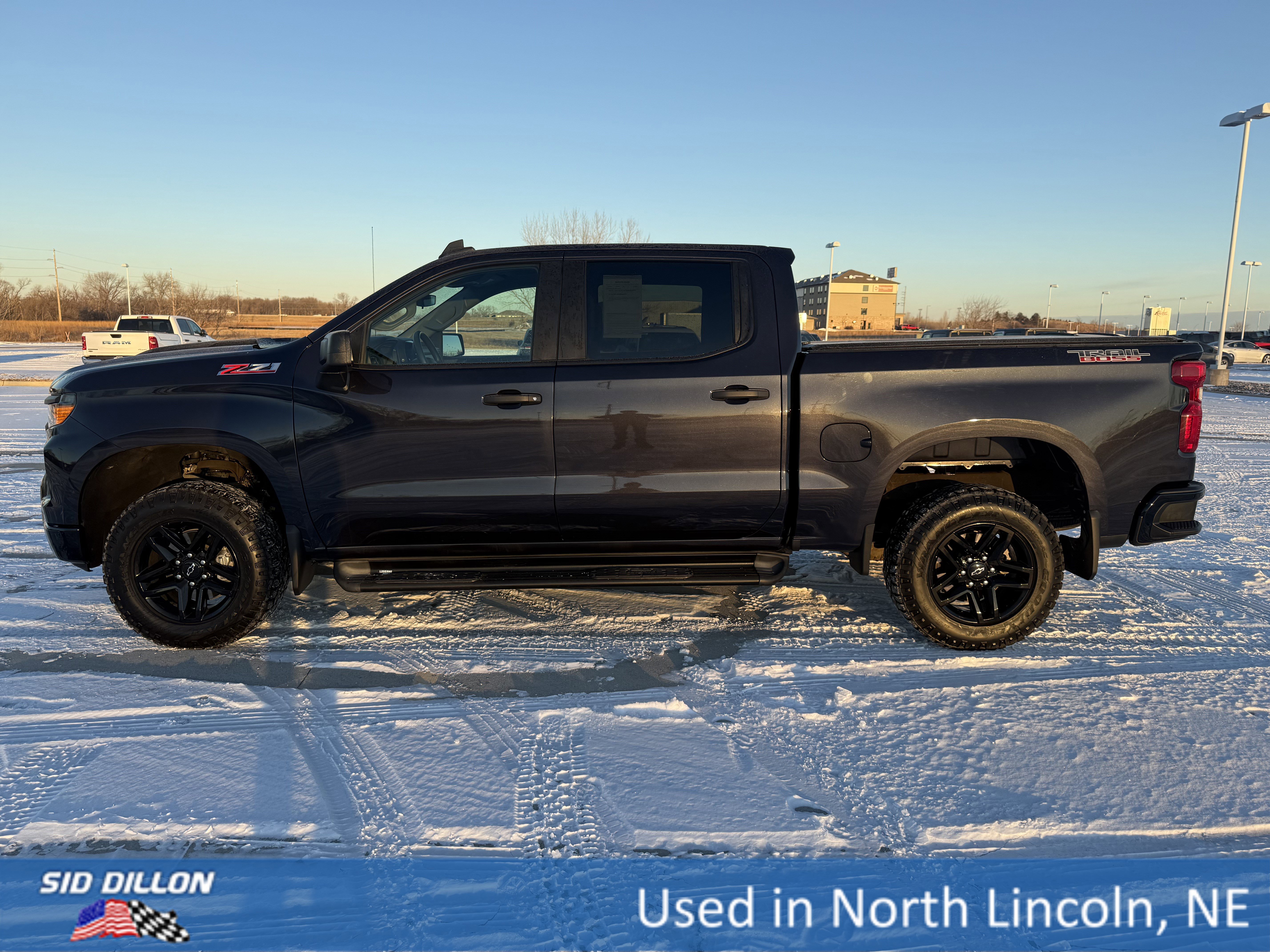 Used 2023 Chevrolet Silverado 1500 Custom Trail Boss image 2
