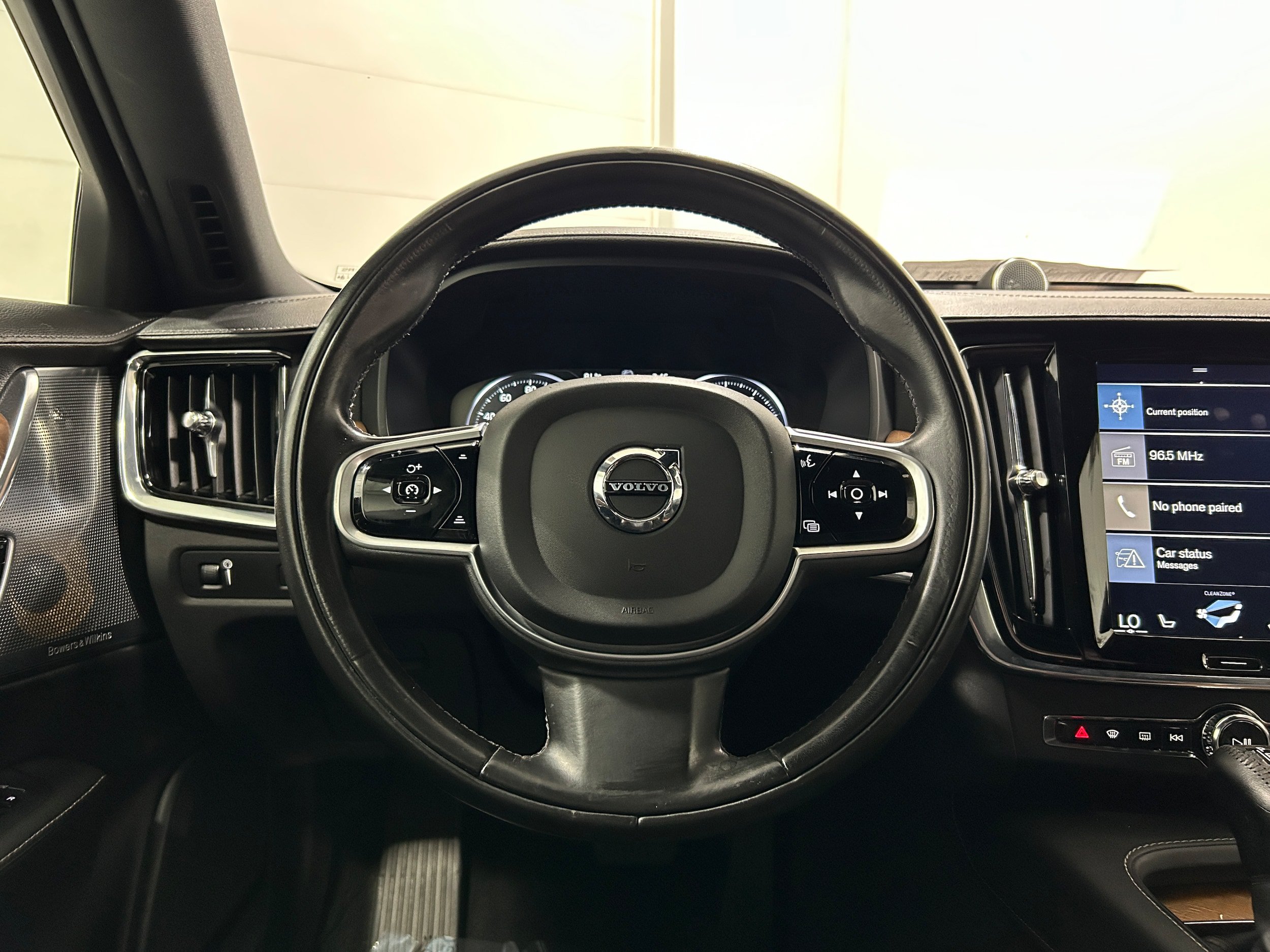 Used 2018 Volvo S90 T6 Inscription w/ Convenience Package AWD/4WD image 12