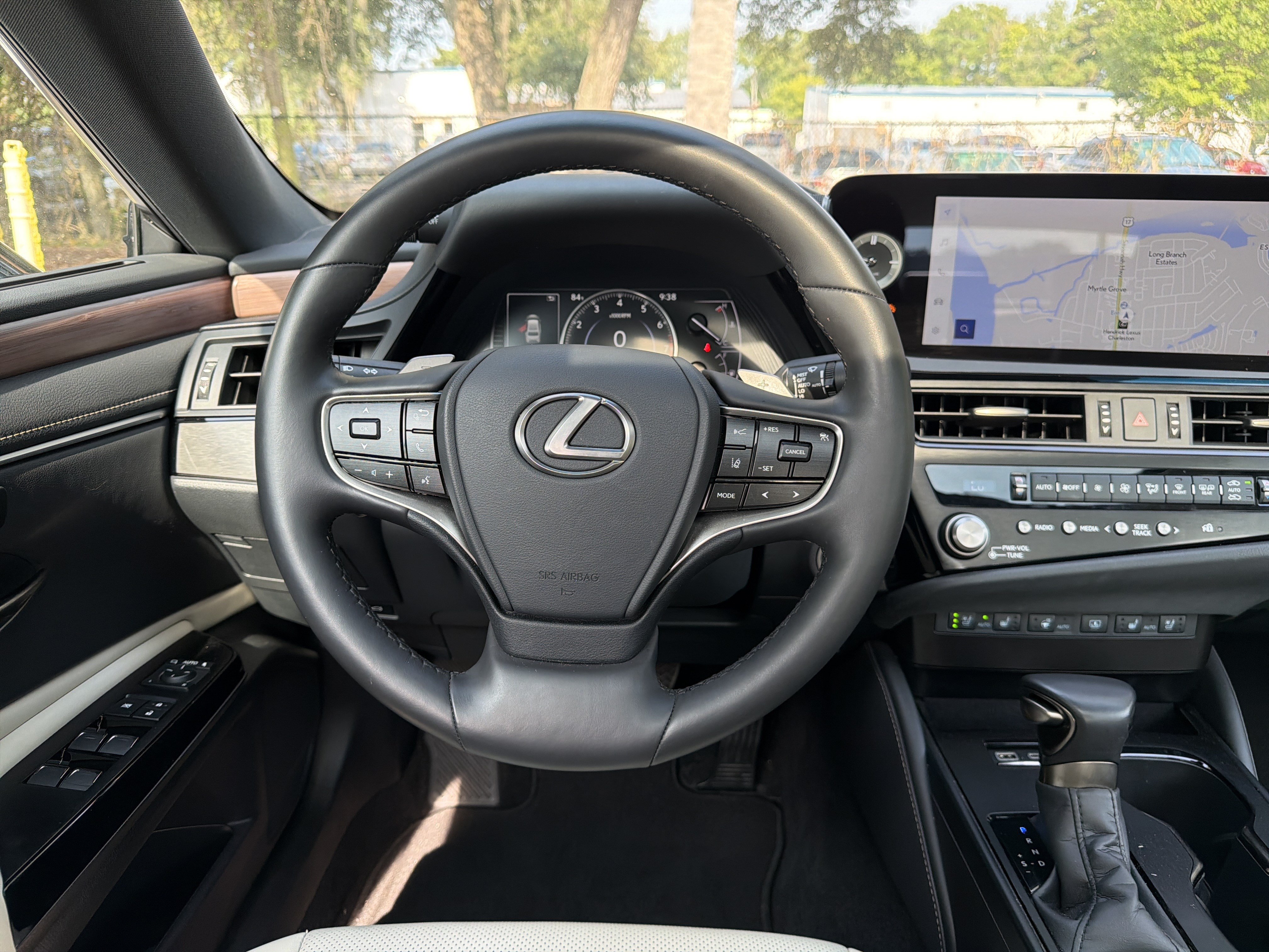 Used 2025 Lexus ES 350 w/ Premium Package FWD image 31