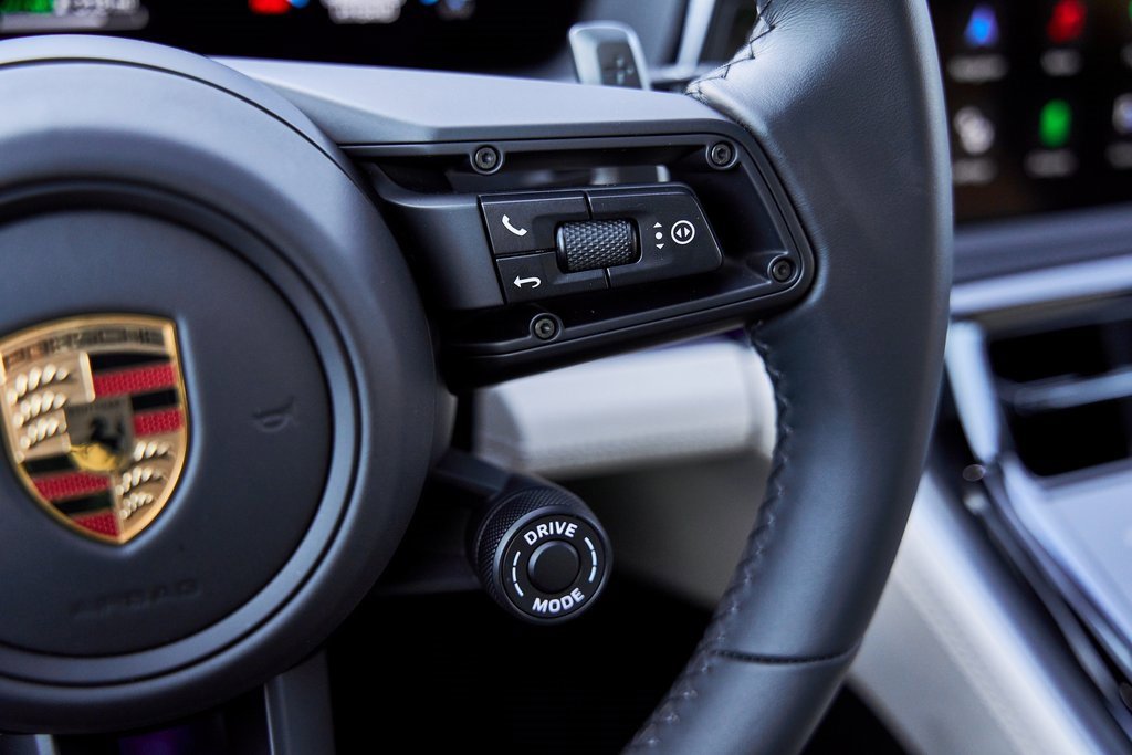 Used 2025 Porsche Panamera 4 w/ Premium Package image 65