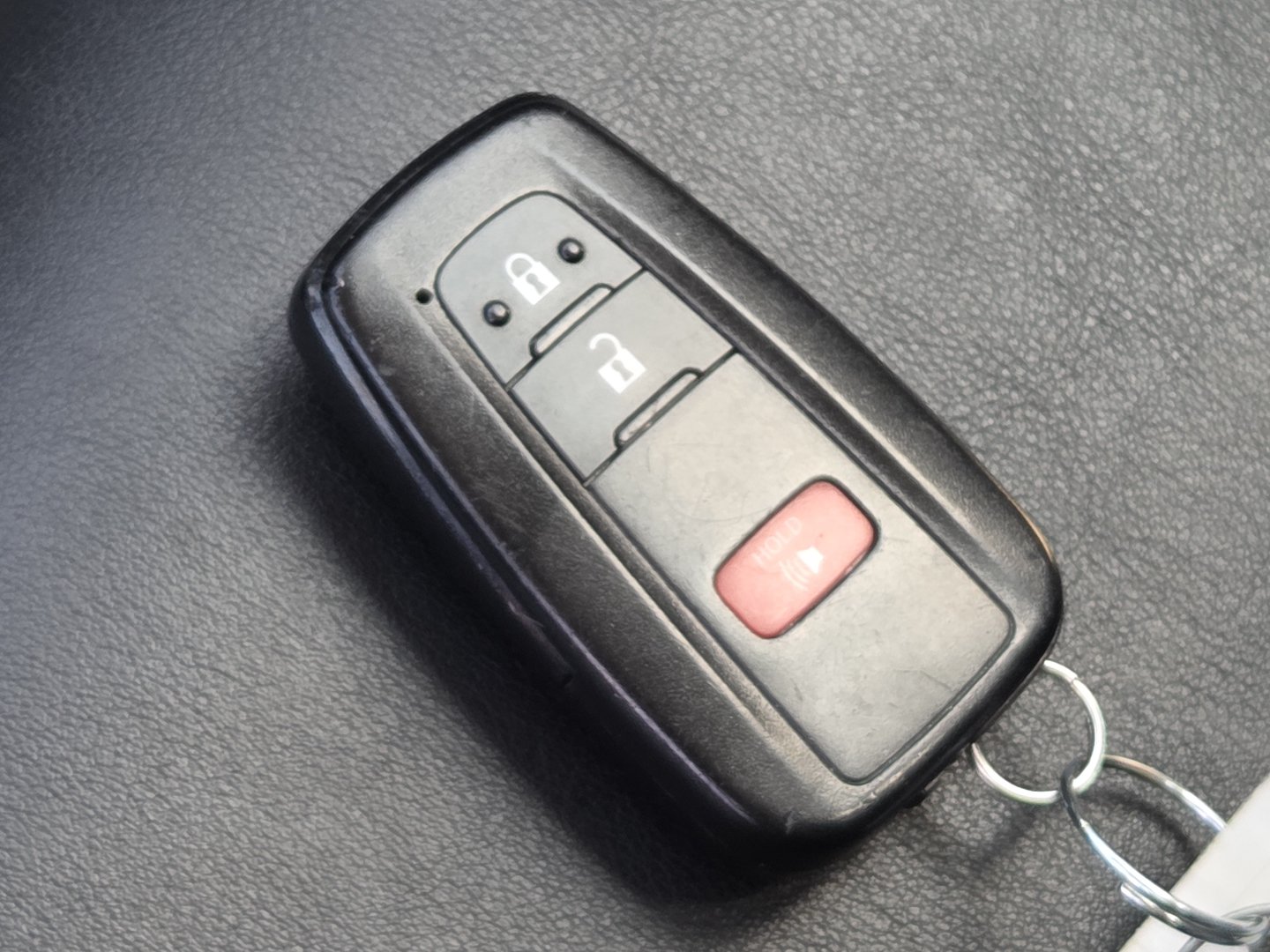 Used 2018 Toyota Prius Three Touring FWD image 34