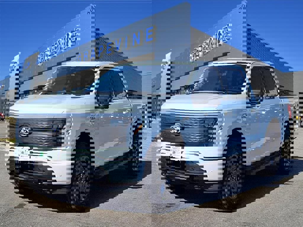 New 2025 Ford F150 Lightning Flash image 8