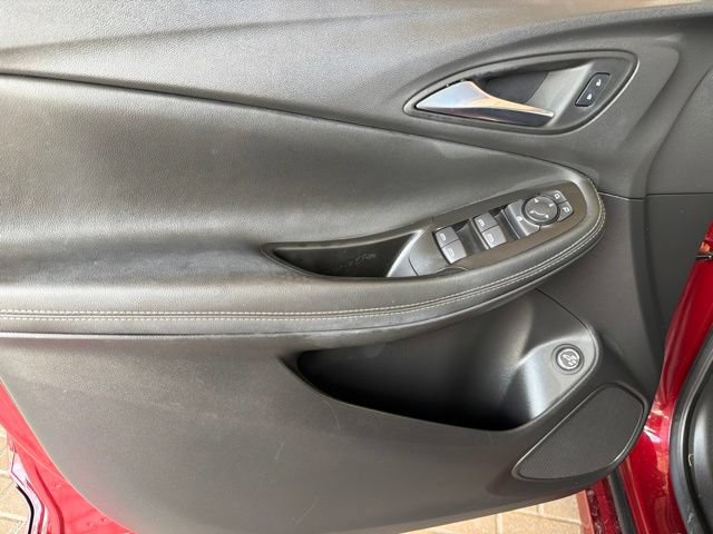 Used 2023 Buick Encore GX Select w/ Sport Touring Package FWD image 12