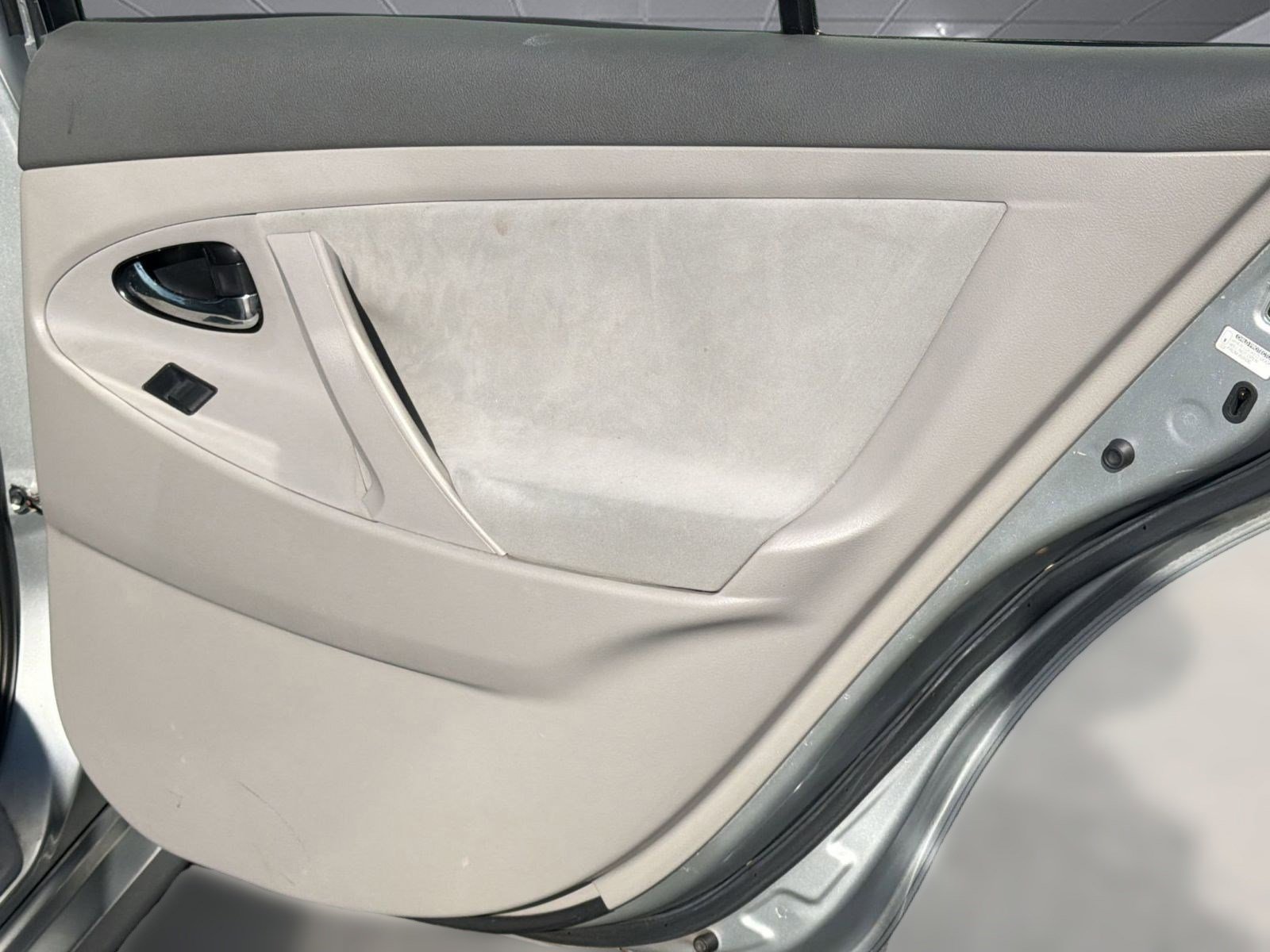 Used 2007 Toyota Camry LE image 26