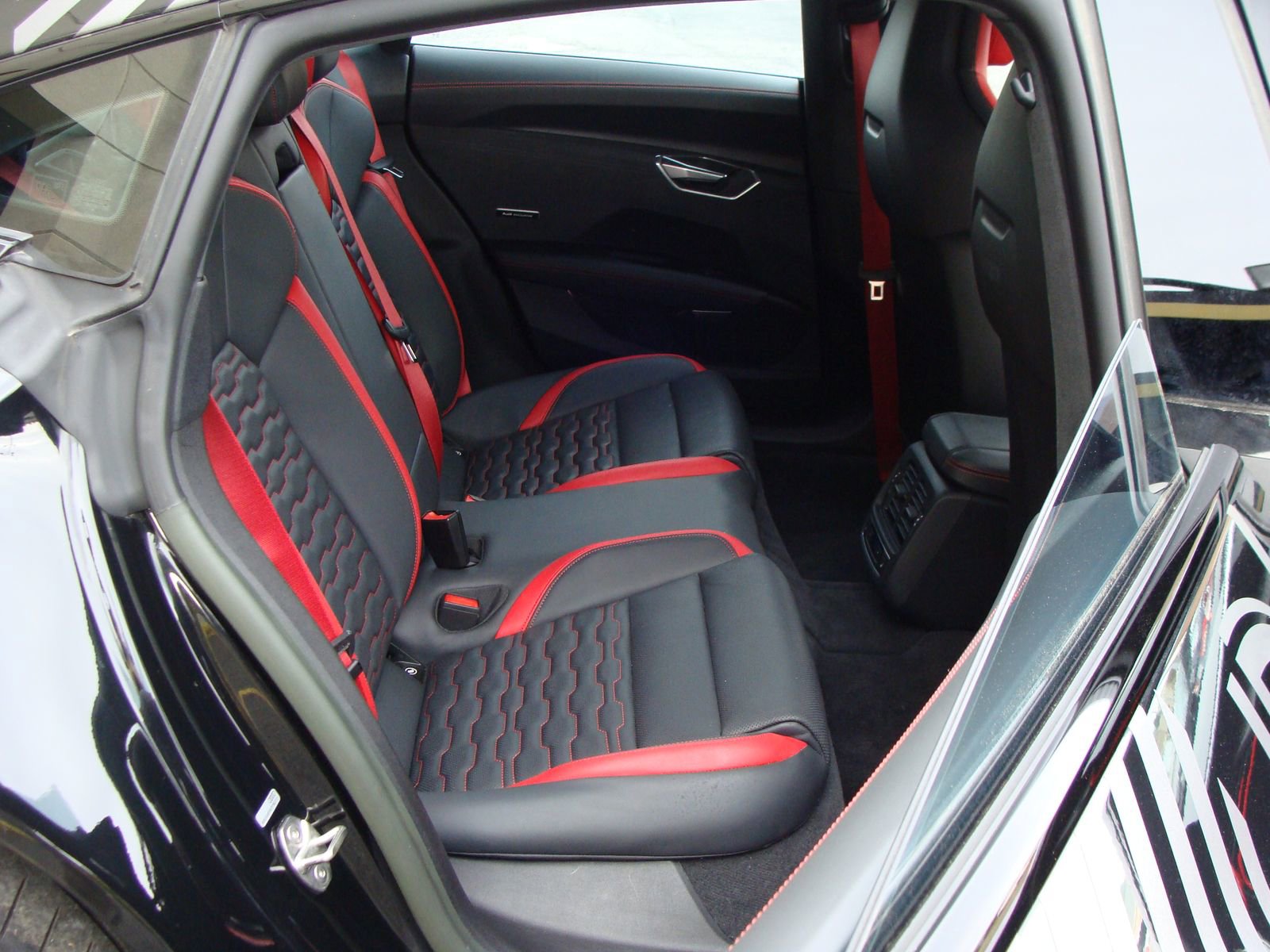 Used 2023 Audi RS e-tron GT AWD/4WD image 11