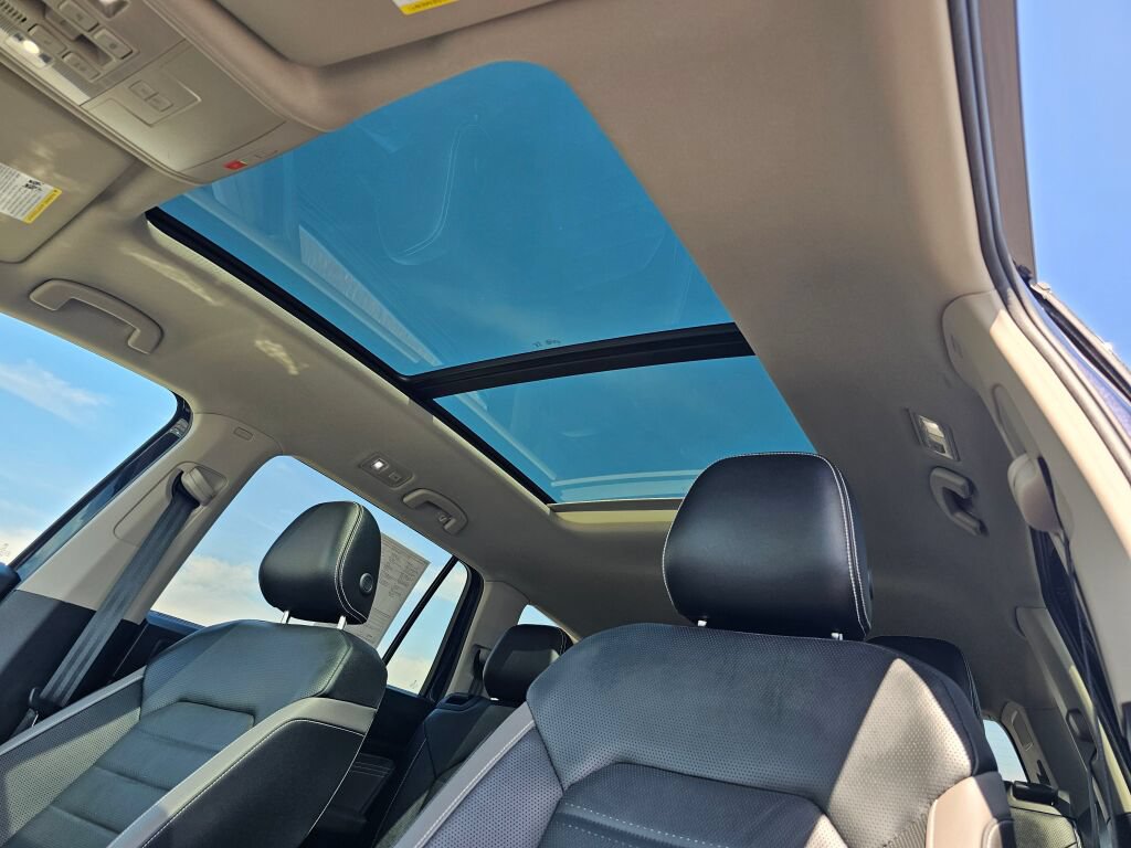 Certified 2023 Volkswagen Atlas SEL Premium AWD/4WD image 28