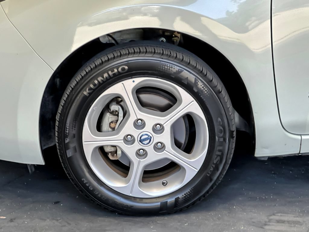 Used 2012 Nissan Leaf SV FWD image 25