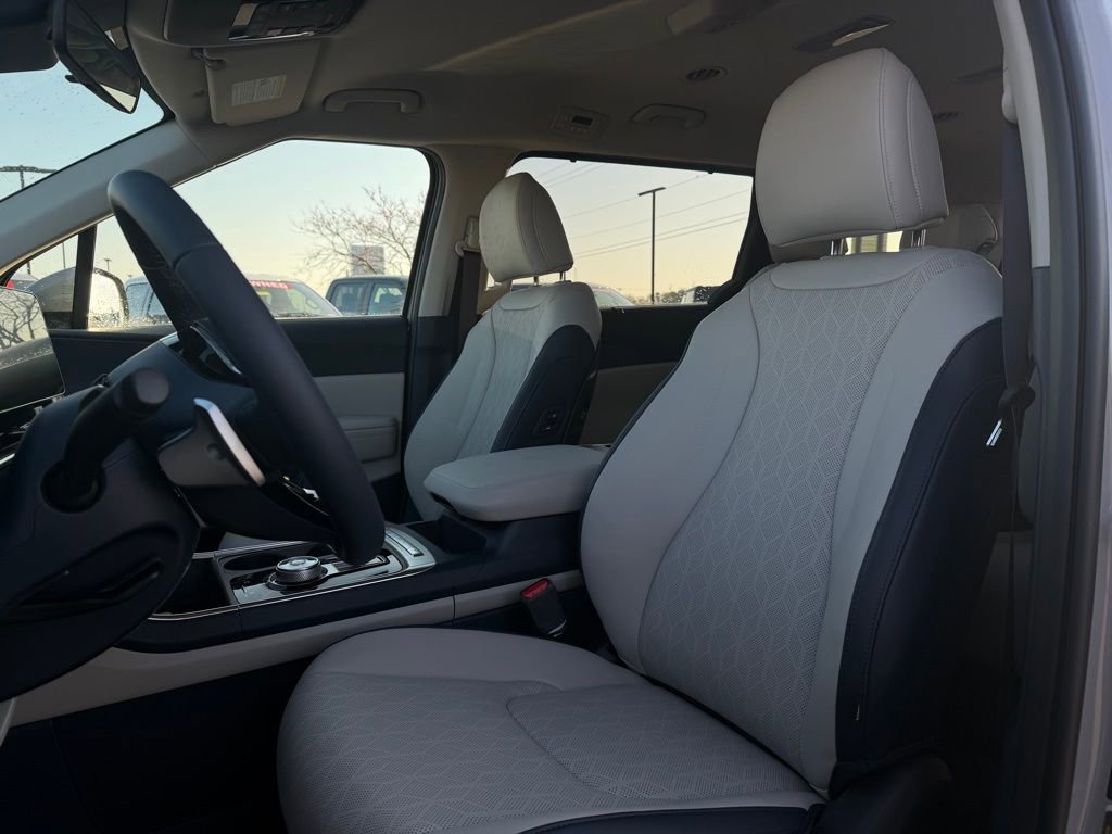 New 2026 Kia Carnival EX image 11