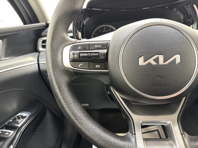 Used 2023 Kia K5 LXS image 17