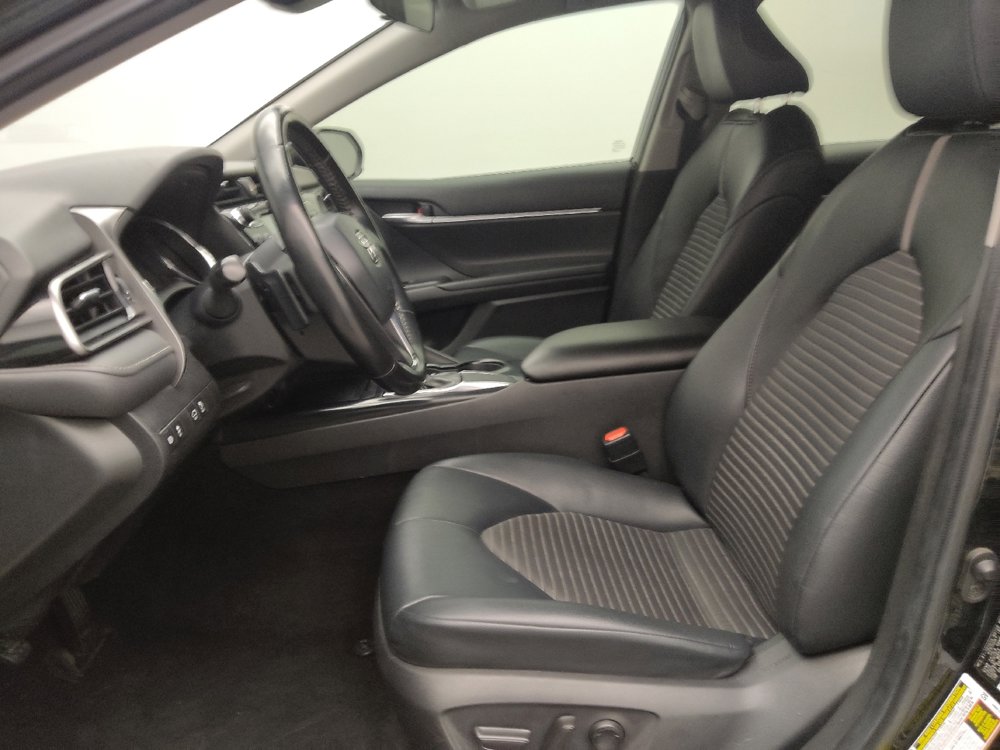 Used 2020 Toyota Camry SE image 17