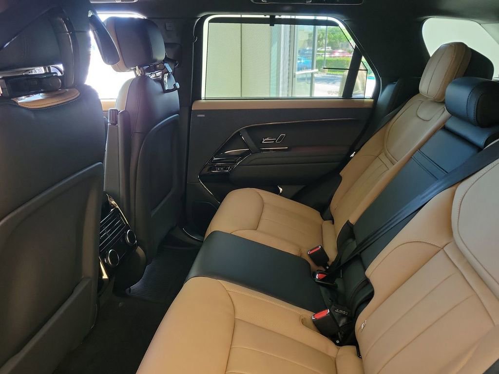 New 2026 Land Rover Range Rover Sport Autobiography image 16
