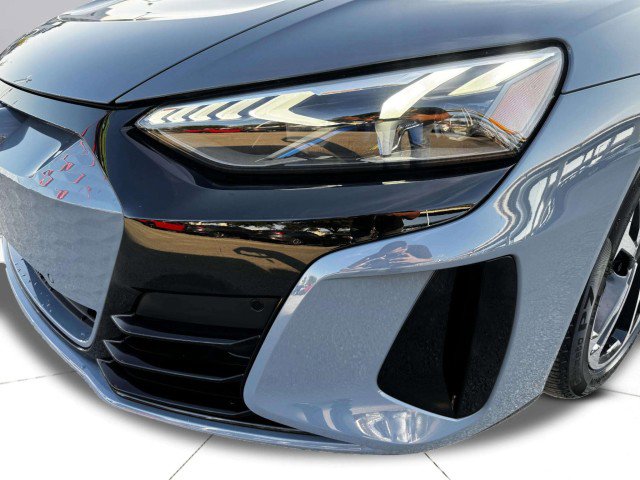 Used 2023 Audi e-tron GT Premium Plus w/ Performance Package image 10