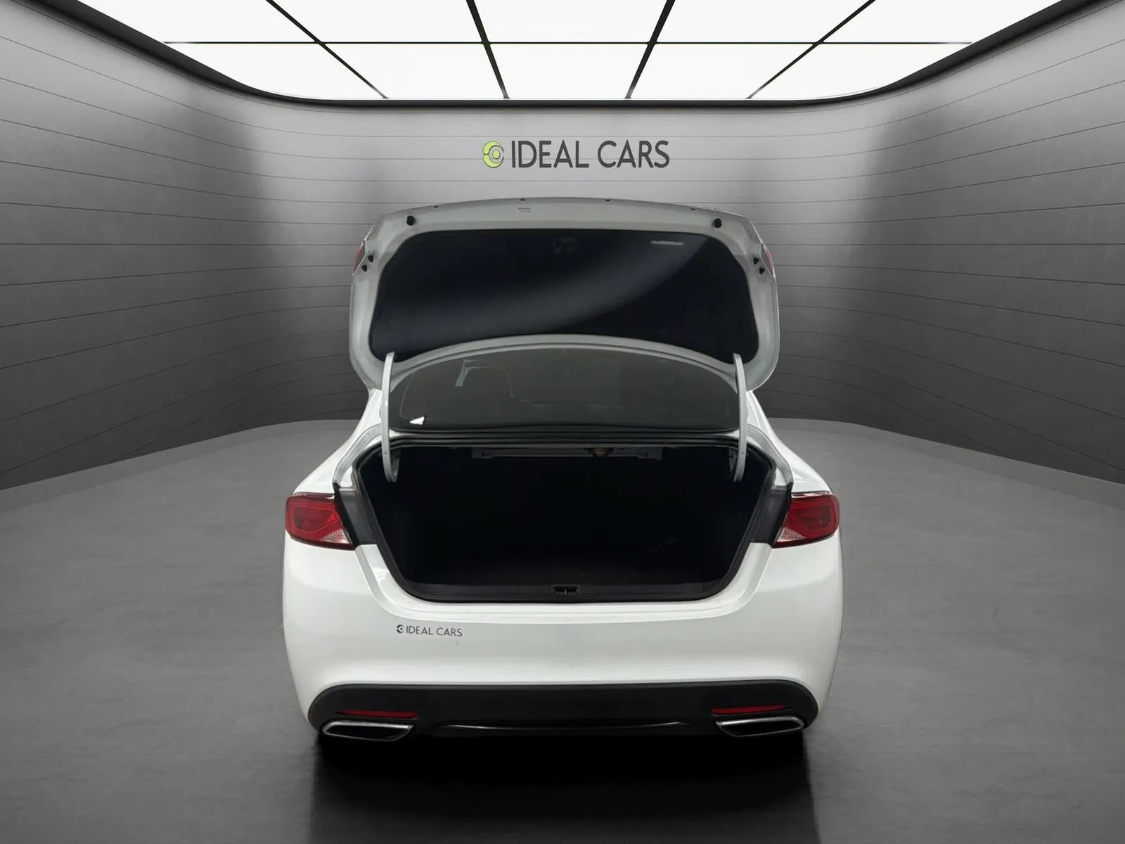 Used 2015 Chrysler 200 S w/ Navigation & Sound Group I FWD image 9