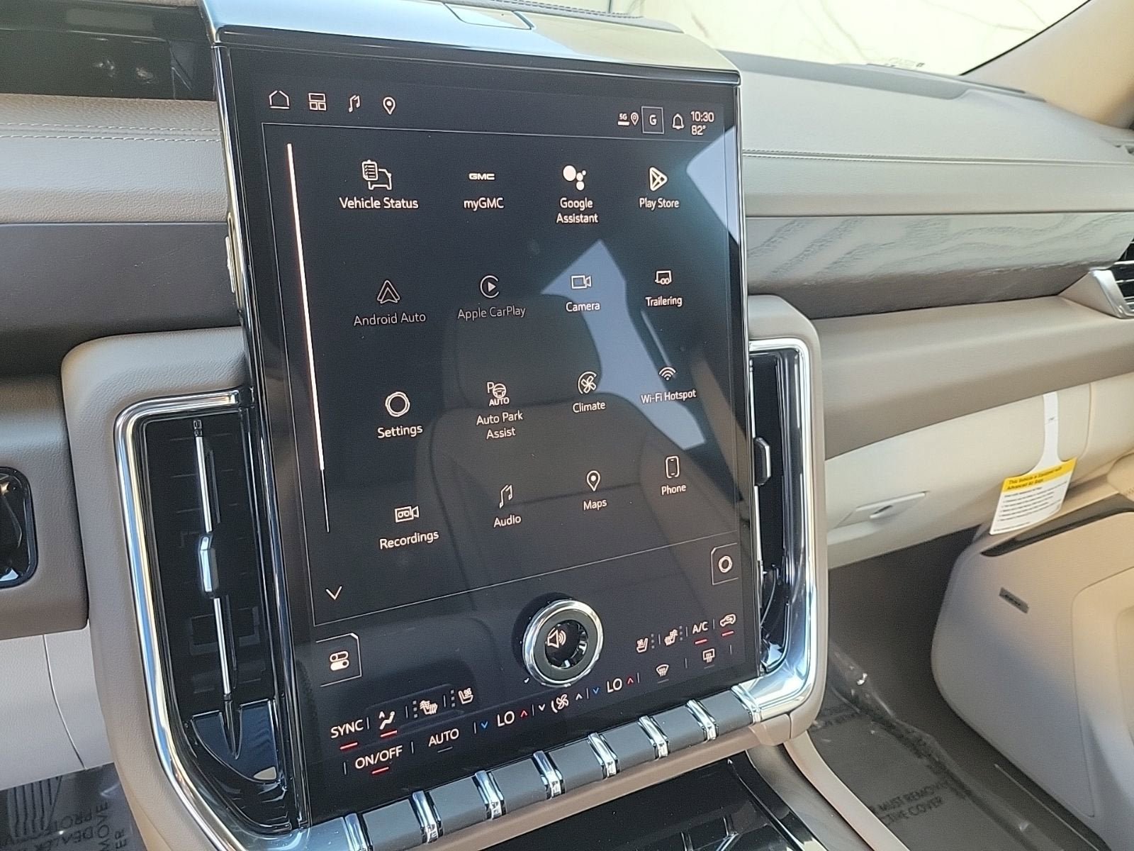 New 2026 GMC Yukon XL Denali RWD image 17