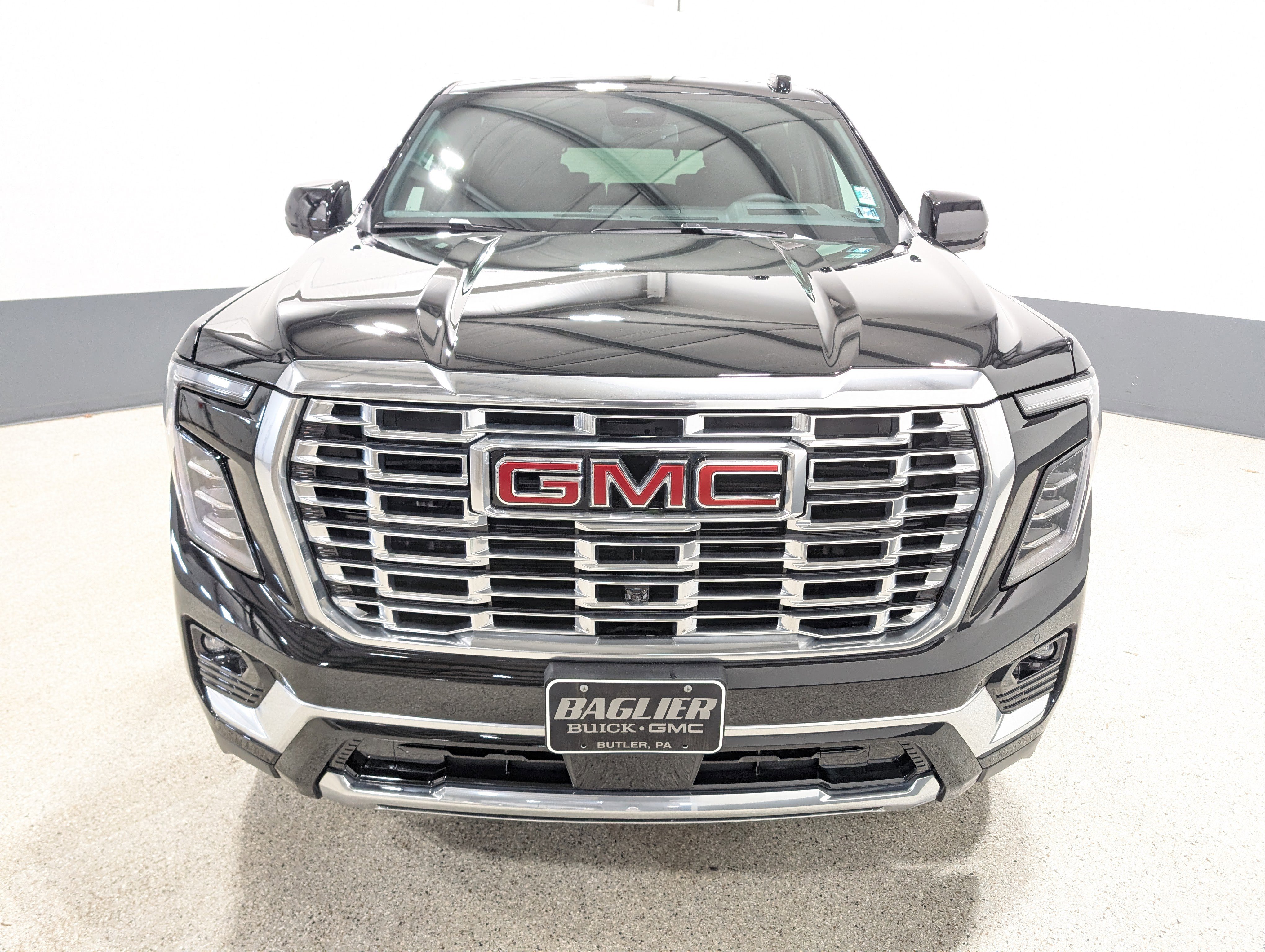 Used 2026 GMC Yukon Denali w/ Sun & Power Step Package AWD/4WD image 8
