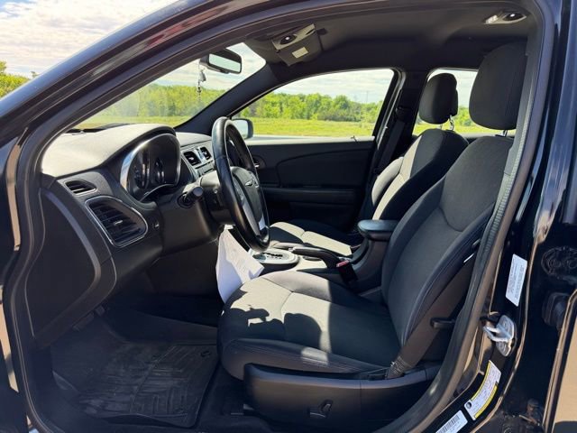 Used 2012 Chrysler 200 Touring image 13