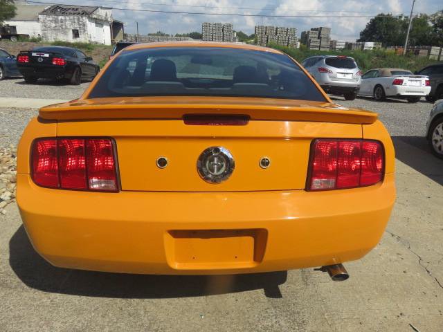 Used 2007 Ford Mustang Coupe RWD image 6
