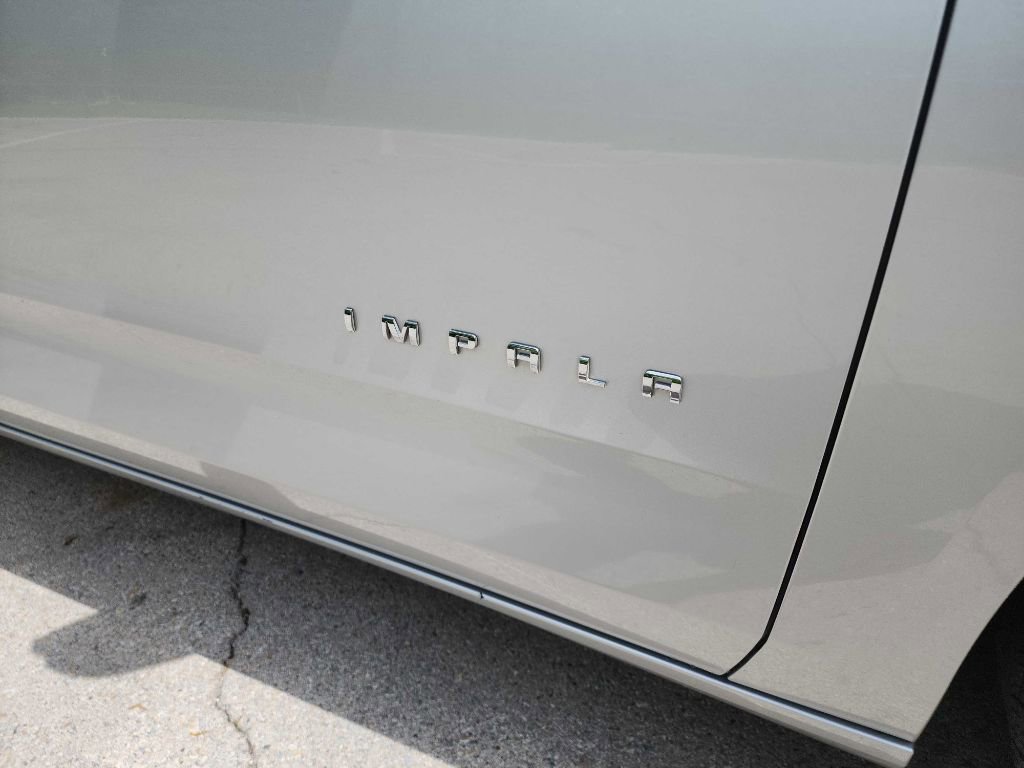 Used 2018 Chevrolet Impala LT image 11