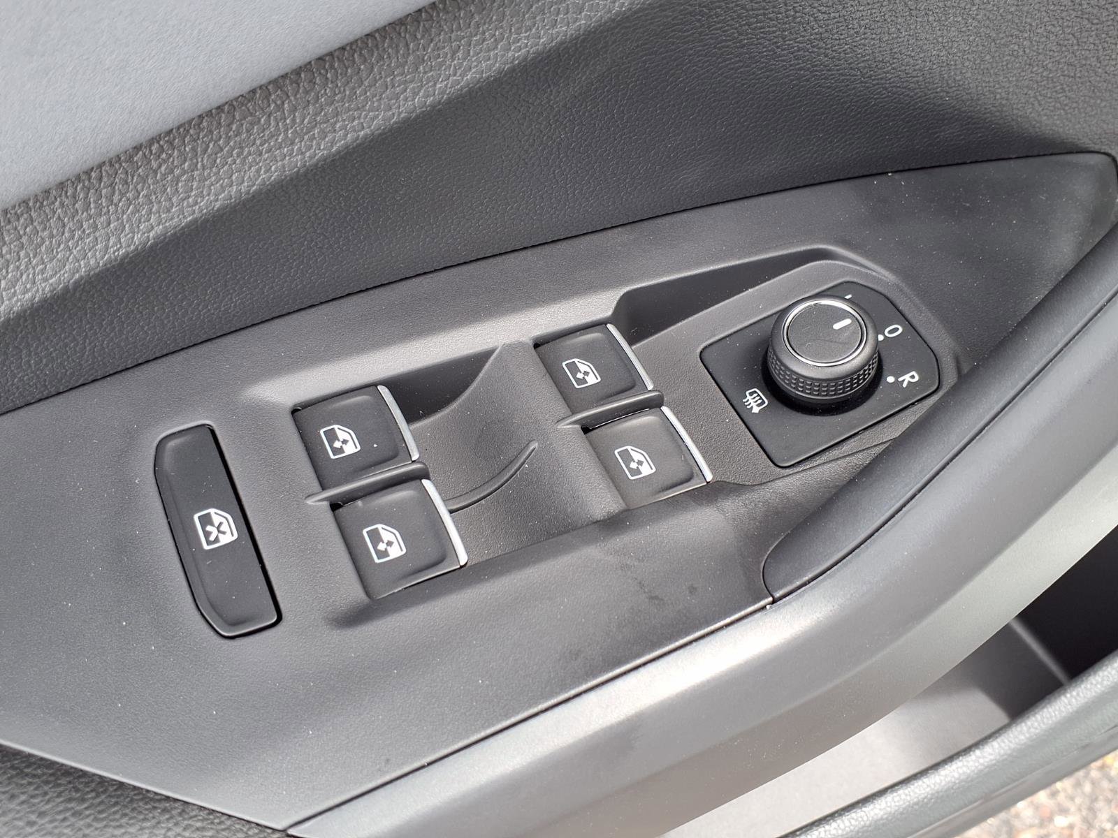 New 2026 Volkswagen Jetta SE image 9