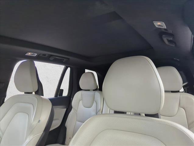 Used 2021 Volvo XC90 T8 R-Design w/ Advanced Package image 16