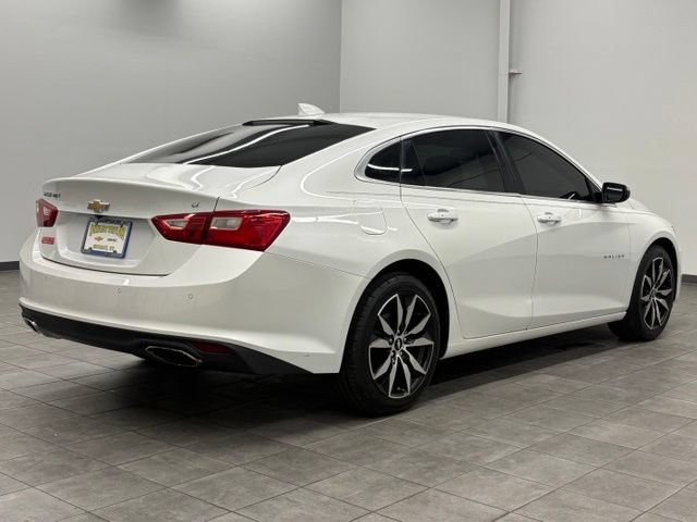 Used 2016 Chevrolet Malibu LT FWD image 2