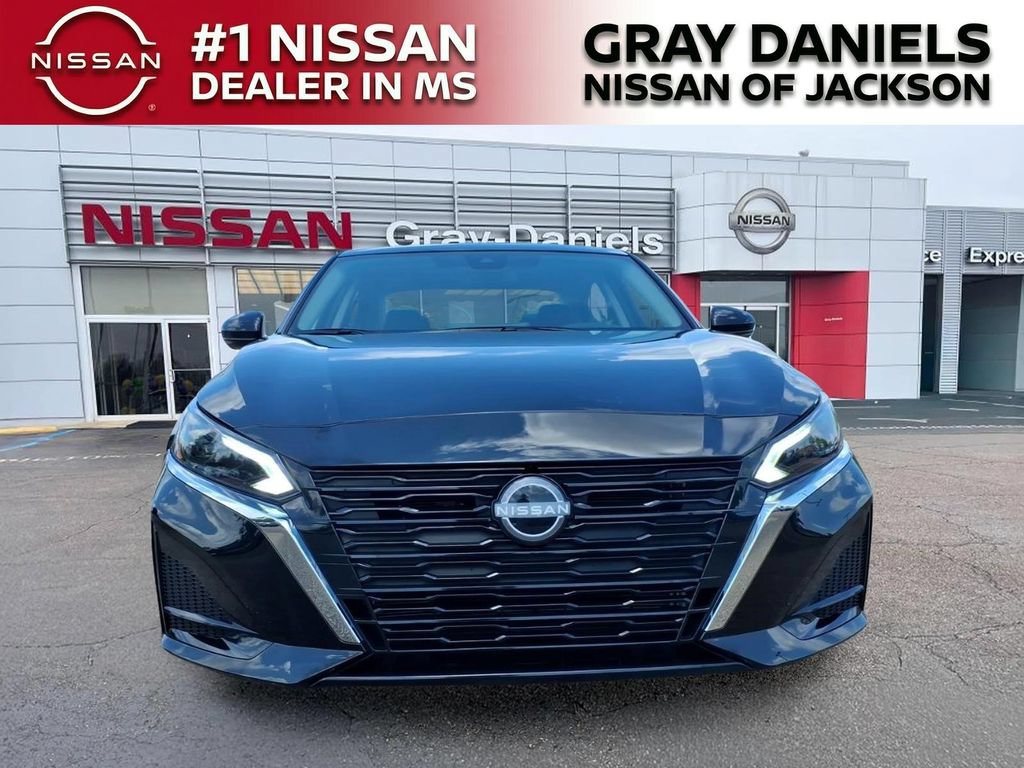 Certified 2025 Nissan Altima 2.5 SL FWD image 2