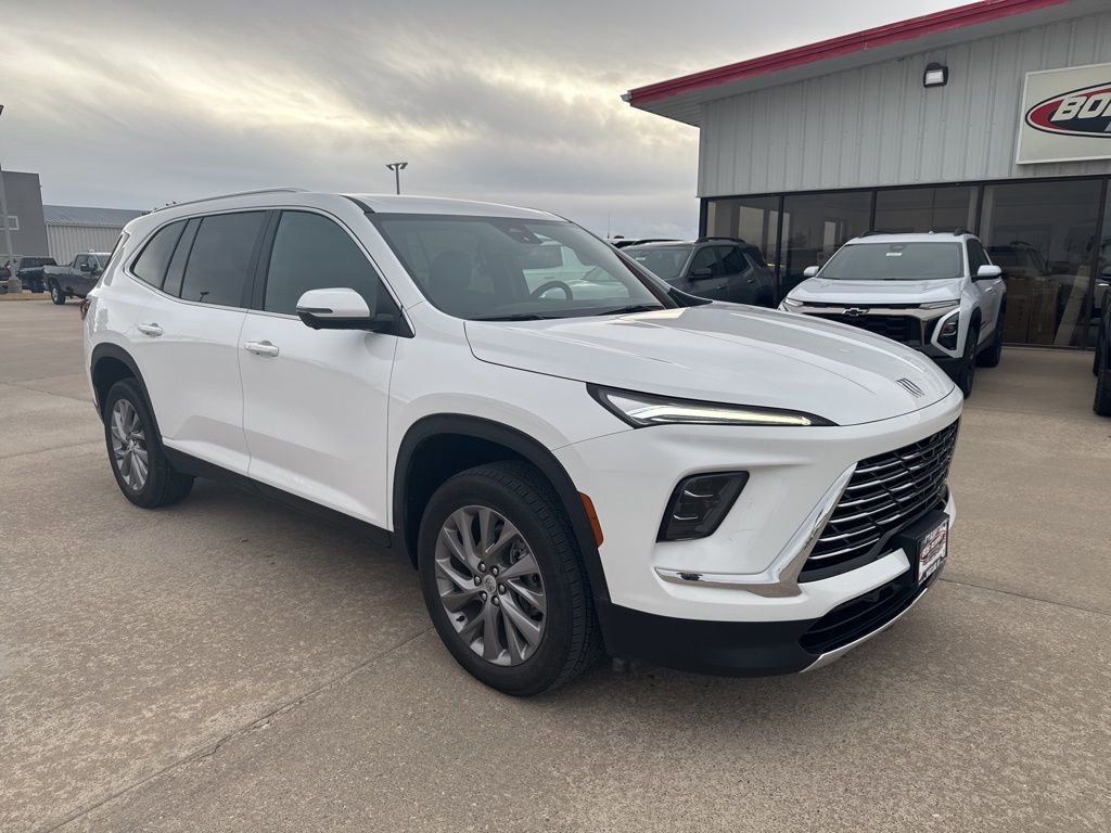 Used 2025 Buick Enclave Preferred image 7