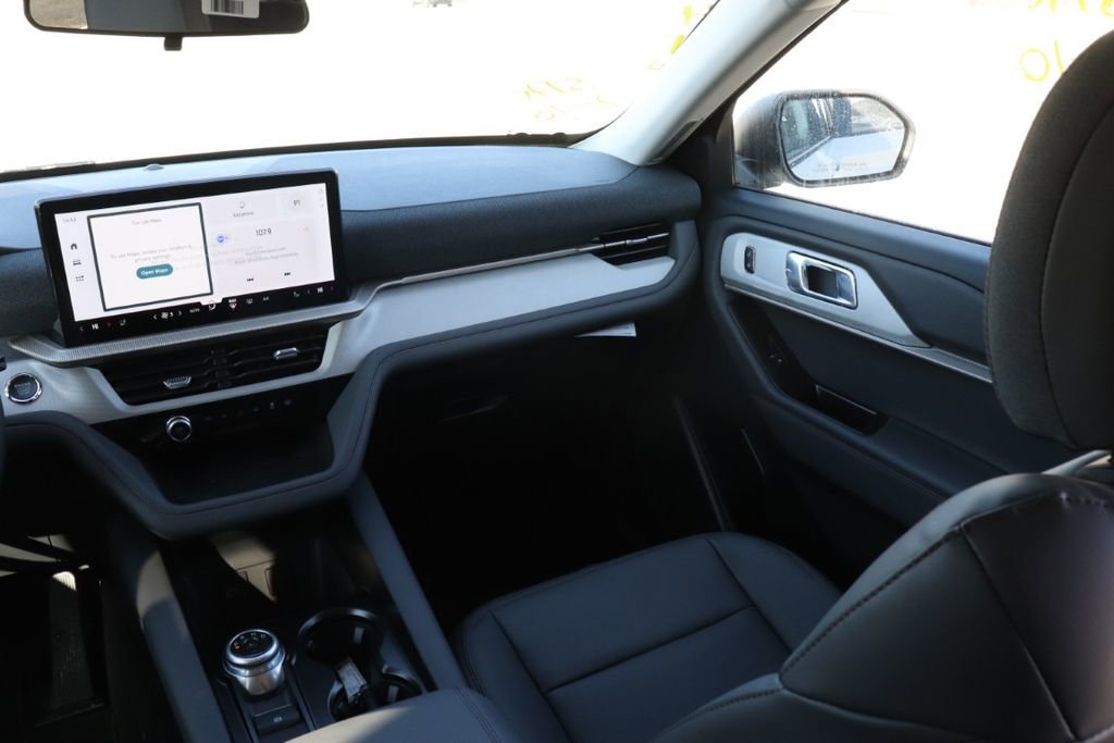 New 2026 Ford Explorer Active w/ Active Comfort Package image 13