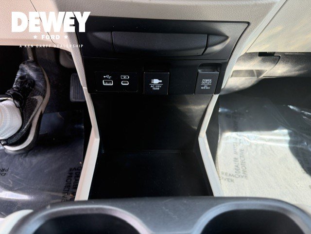 Used 2025 Honda Odyssey Elite image 23