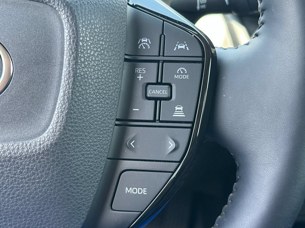 Used 2025 Toyota Prius Limited FWD image 25