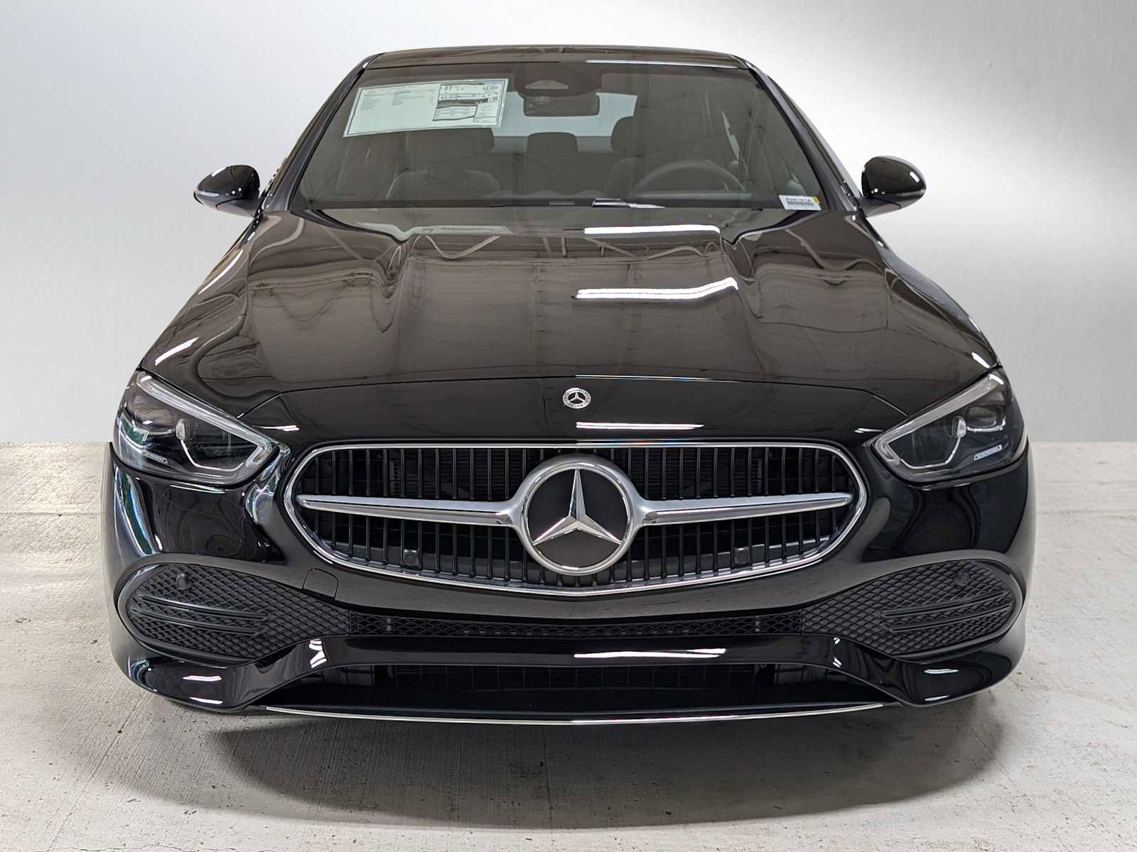 Used 2025 Mercedes-Benz C 300 4MATIC Sedan image 9