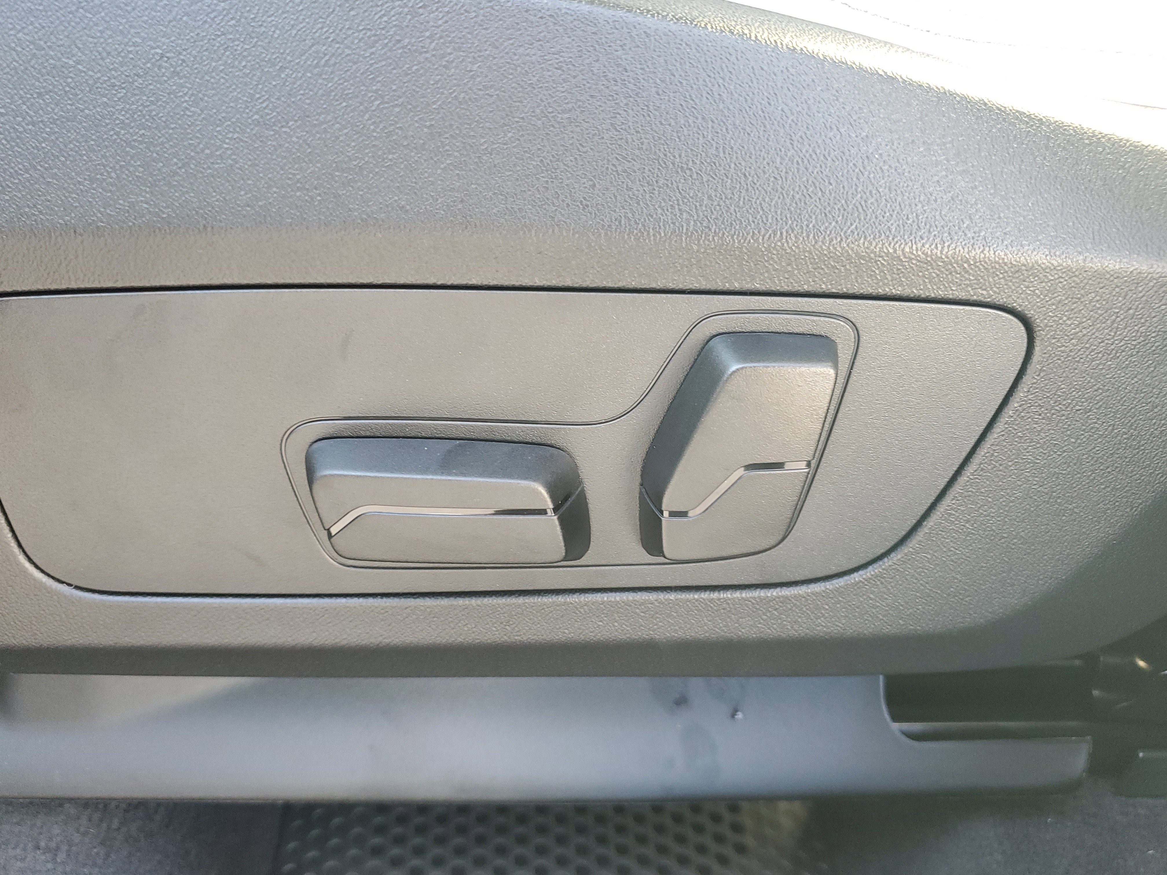 New 2026 BMW X1 xDrive28i w/ Convenience Package image 20