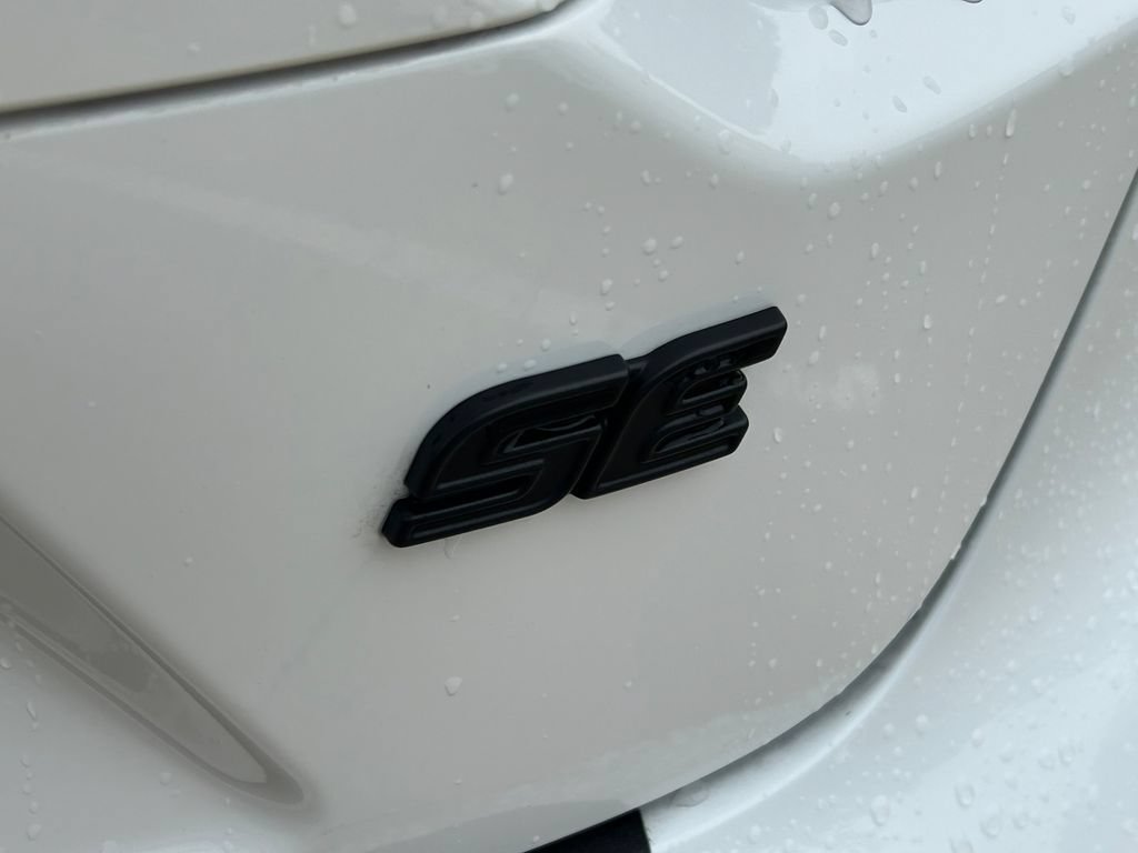 Used 2025 Toyota Corolla SE FWD image 13