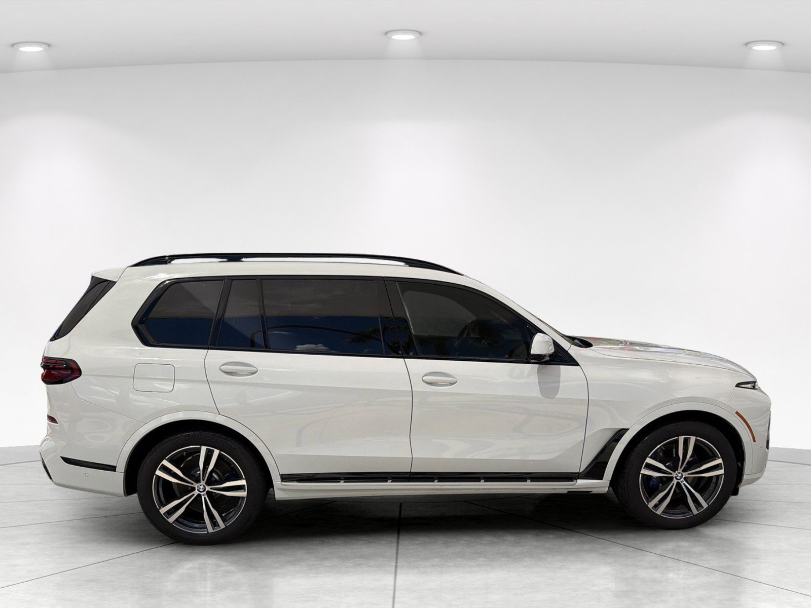 Certified 2026 BMW X7 xDrive40i AWD/4WD image 3