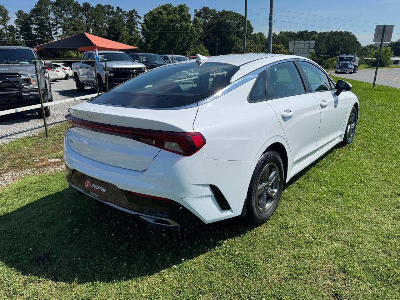 Used 2022 Kia K5 LXS FWD image 3