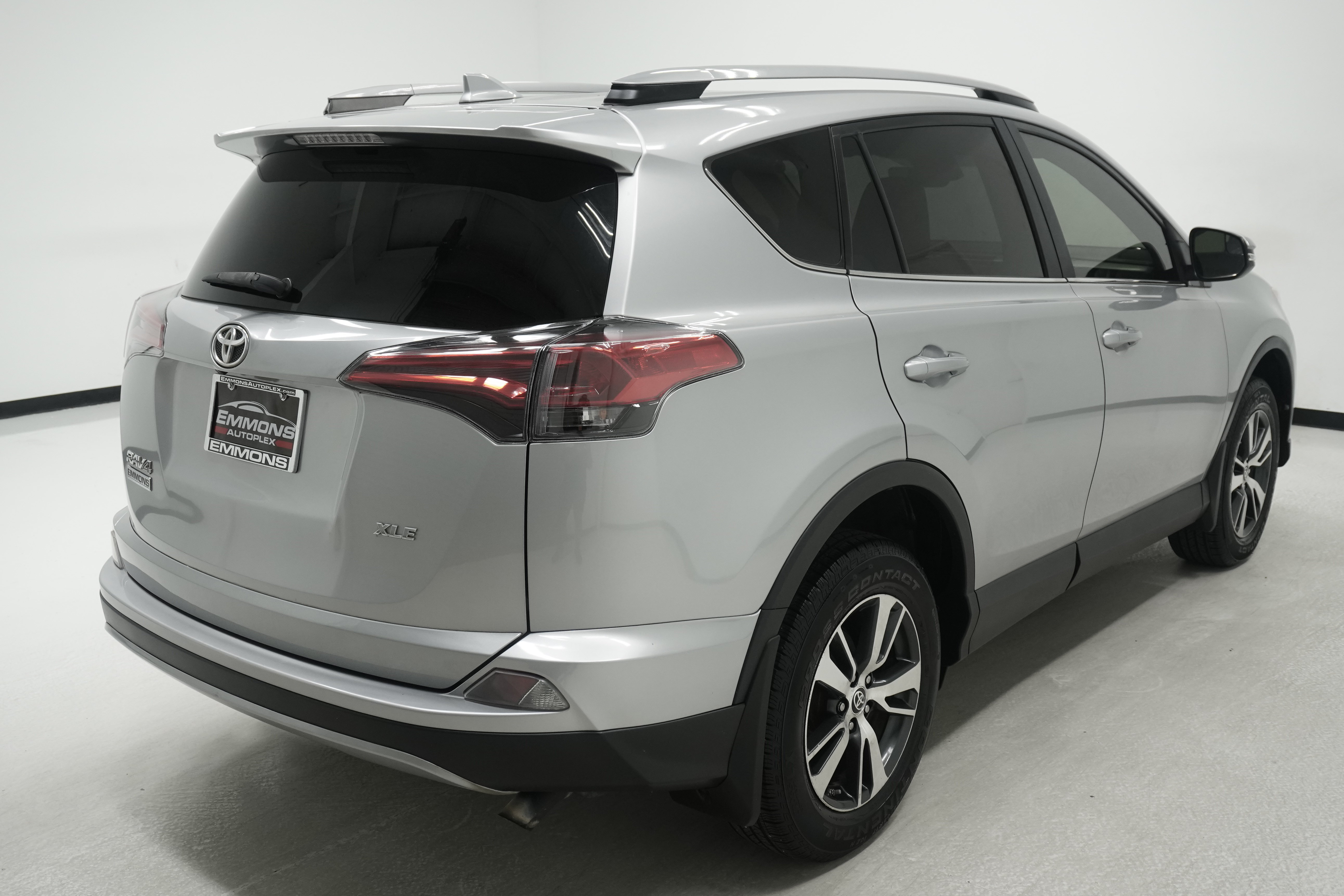 Used 2017 Toyota RAV4 XLE w/ Plus Special Value Package FWD image 4