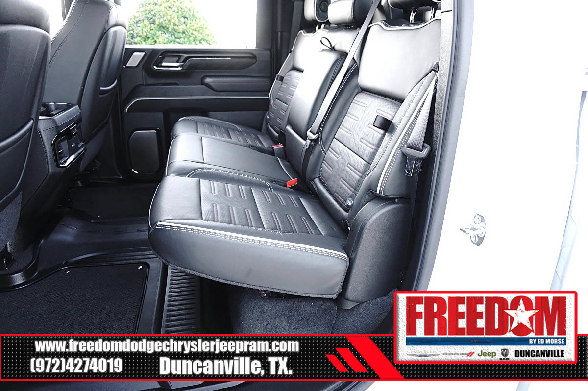 Used 2026 GMC Sierra 2500 AT4X AWD/4WD image 14