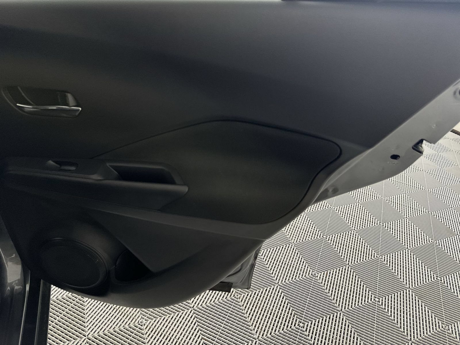 Certified 2024 Nissan Kicks SV FWD image 31