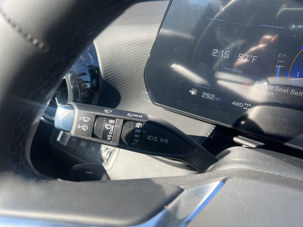 New 2026 Chevrolet Equinox LT w/ Convenience Package II image 24