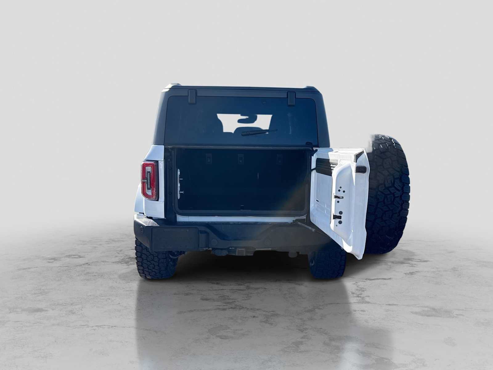 Used 2023 Ford Bronco Outer Banks AWD/4WD image 32