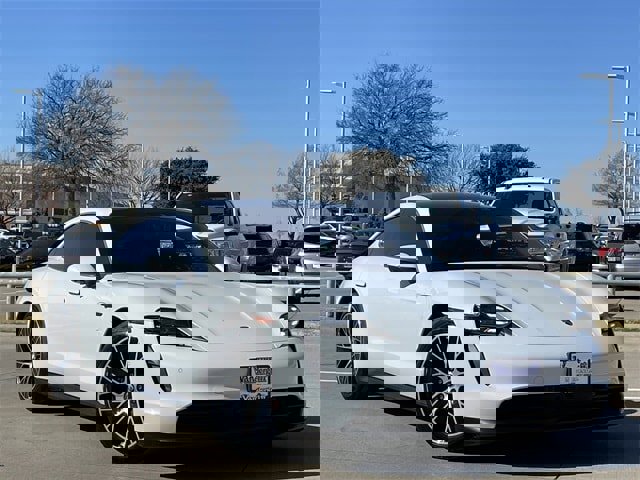 Used 2020 Porsche Taycan 4S image 2