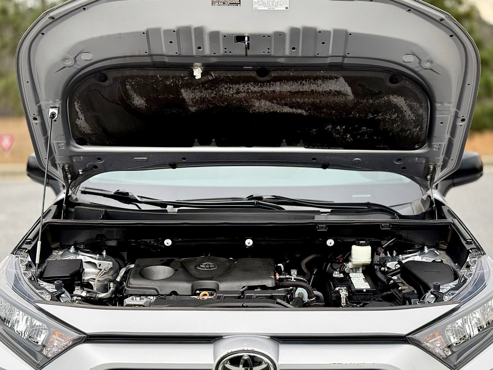 Used 2021 Toyota RAV4 LE image 47