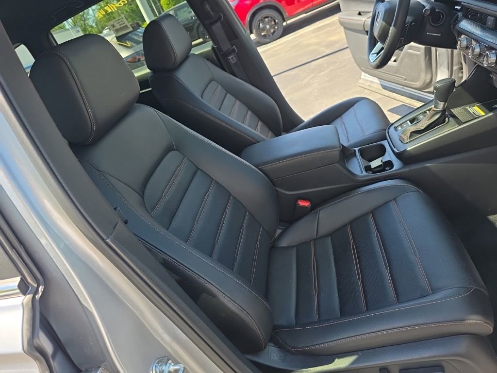 Used 2025 Honda CR-V Sport-L image 25