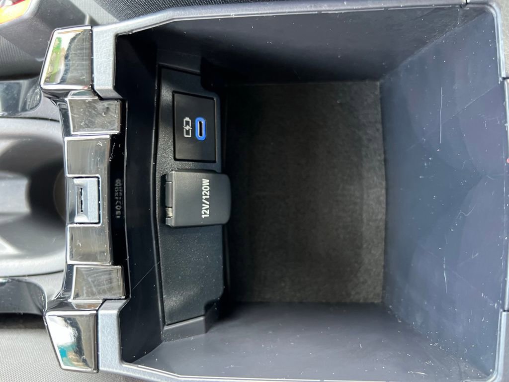 Used 2022 Toyota Corolla LE FWD image 35