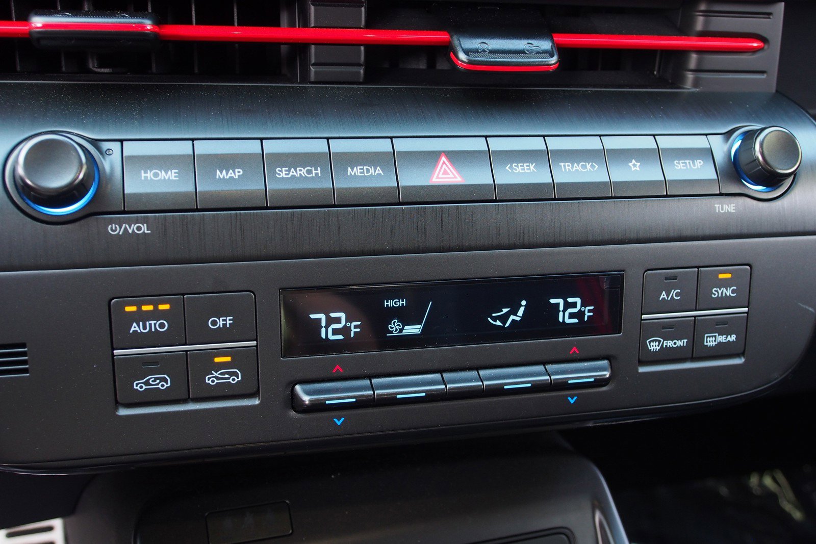 Used 2024 Hyundai Kona N Line image 27