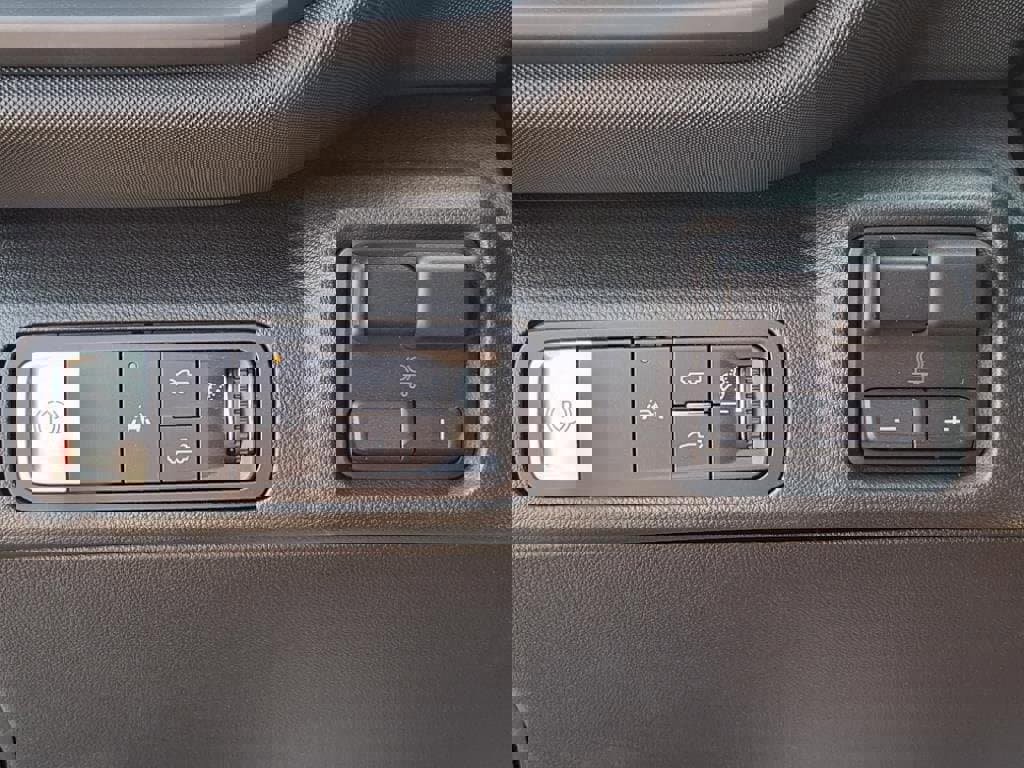 New 2026 Chevrolet Silverado EV LT image 18