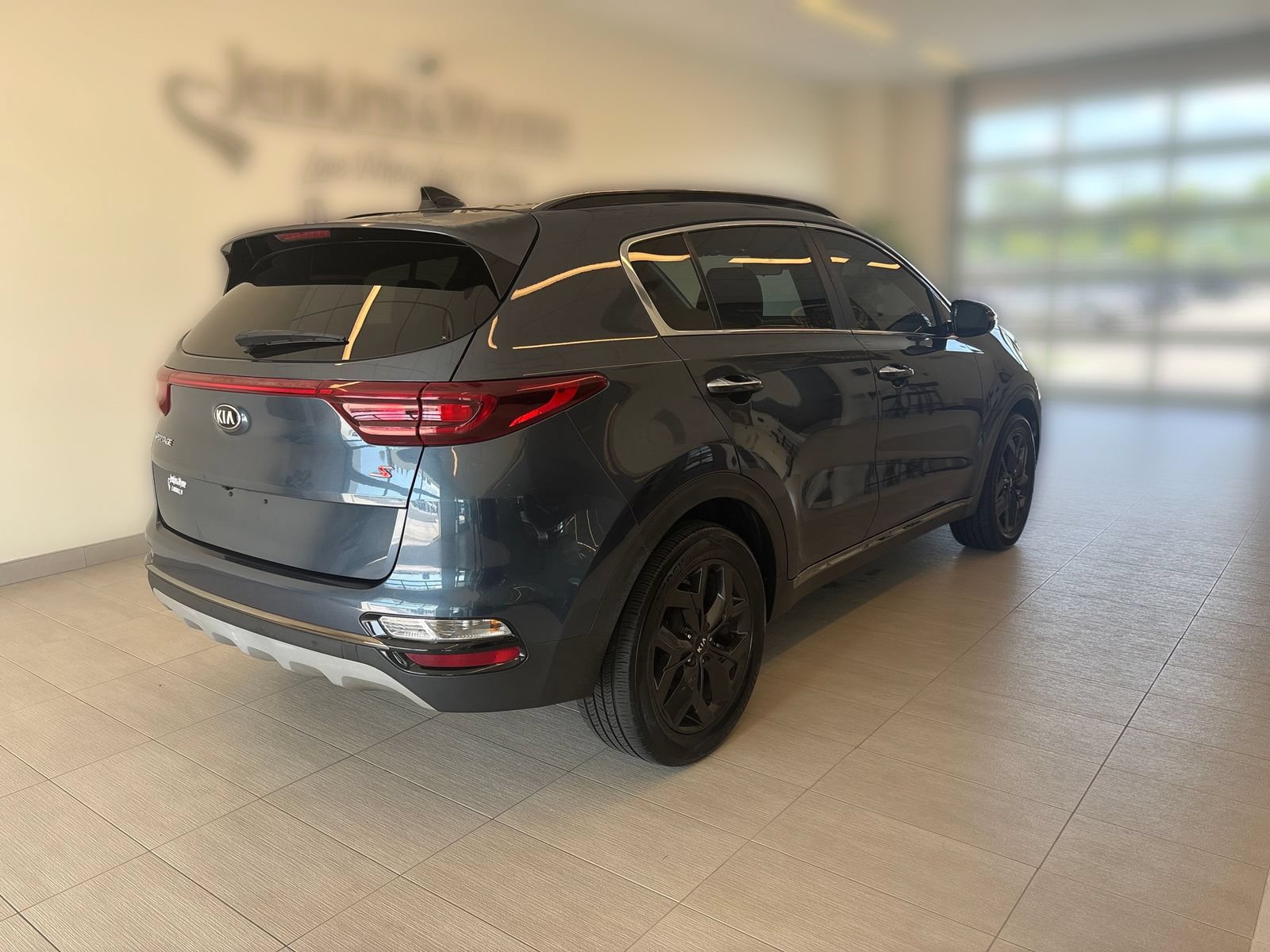 Used 2020 Kia Sportage S w/ S Sunroof Package FWD image 2
