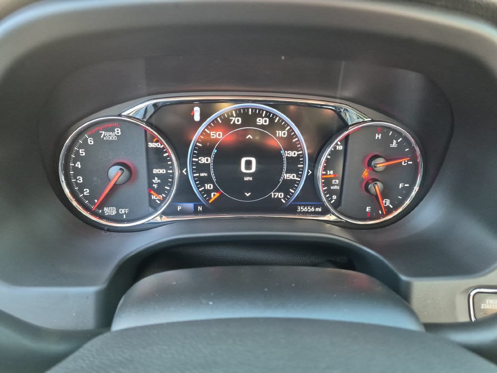 Used 2023 GMC Acadia SLT w/ Technology Package FWD image 17