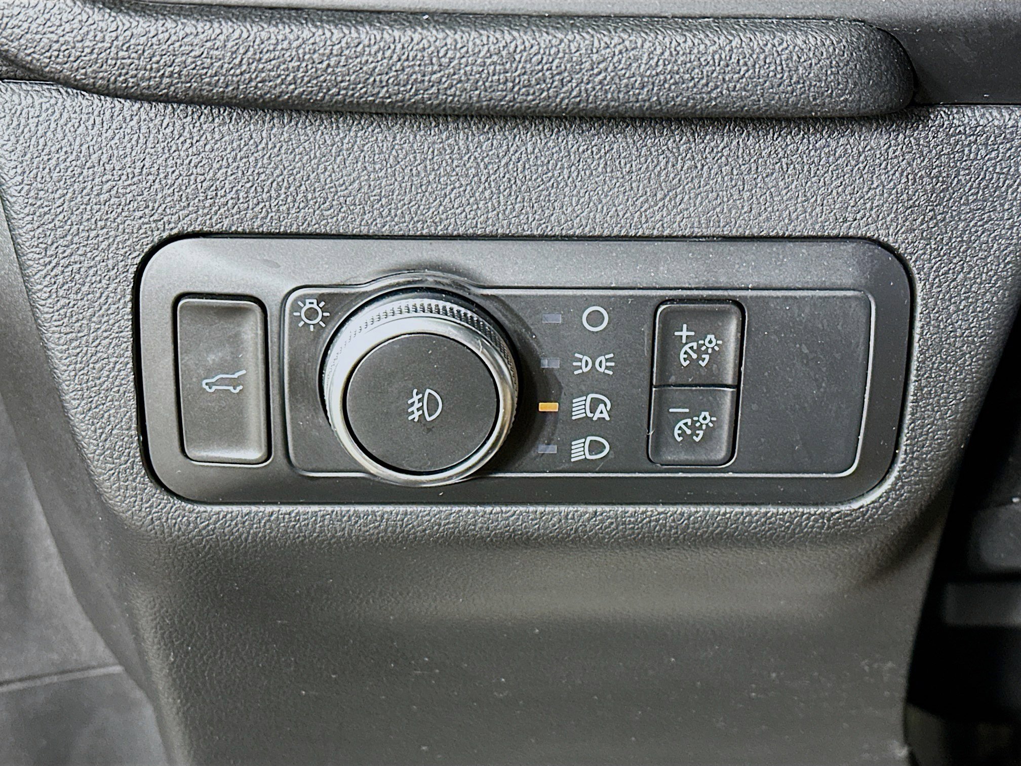 Used 2022 Ford Escape SEL image 17