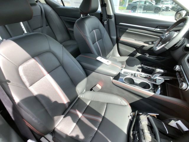 New 2025 Nissan Altima 2.5 SR image 27
